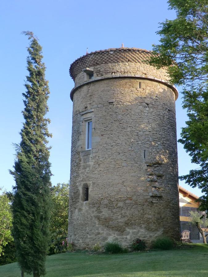 Roulotte La Souleillade Bed & Breakfast Saint-Sernin  Exterior photo